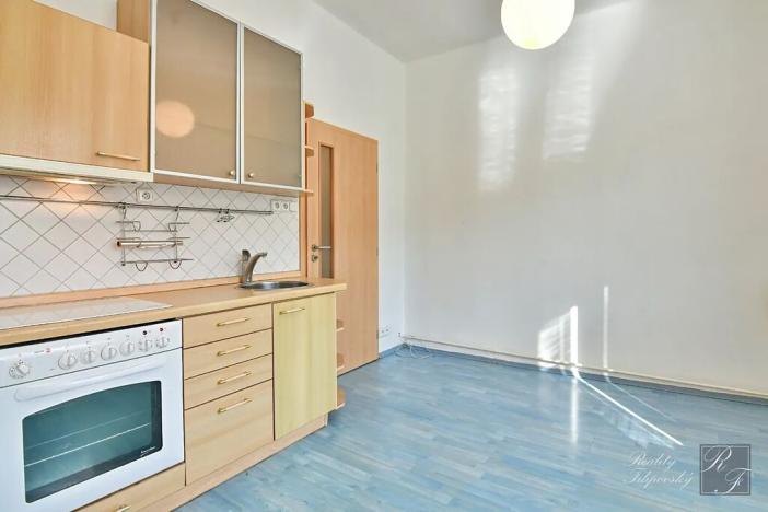 Prodej bytu 1+1, Velké Březno, 32 m2