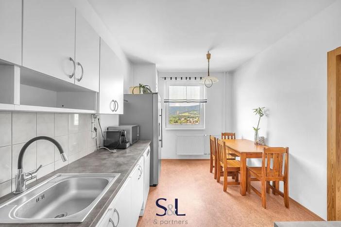 Prodej bytu 3+1, Liberec, Dobiášova, 75 m2