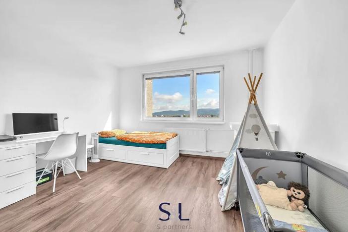 Prodej bytu 3+1, Liberec, Dobiášova, 75 m2