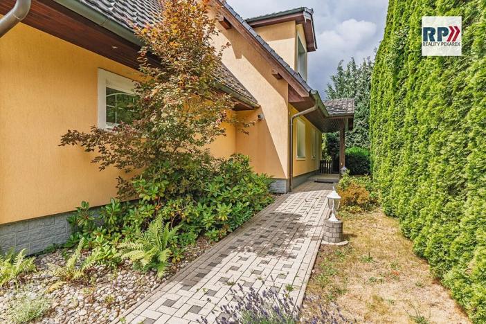 Prodej rodinného domu, Šestajovice, Potoční, 320 m2