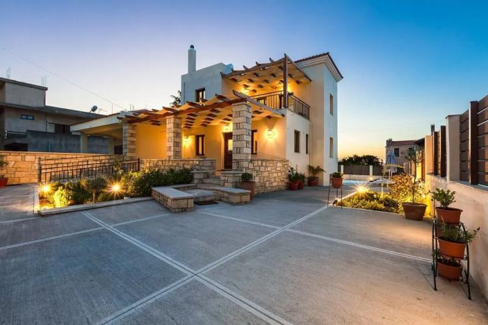 Prodej vily, Roustika, Řecko, 180 m2