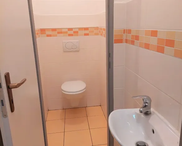 Prodej obchodního prostoru, Praha - Běchovice, Mladých Běchovic, 68 m2