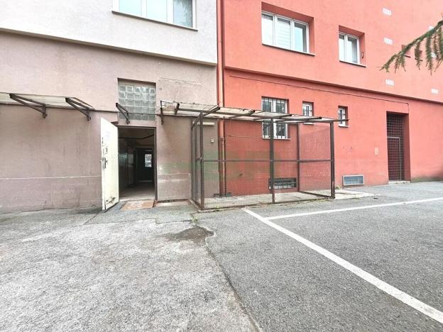 Pronájem obchodního prostoru, Praha - Krč, Za Zelenou liškou, 42 m2