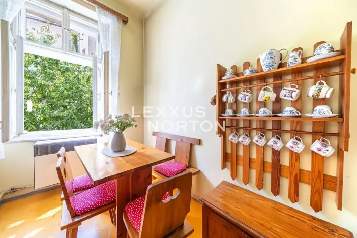 Prodej bytu 2+1, Praha - Holešovice, Veletržní, 74 m2