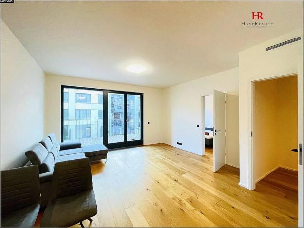 Pronájem kanceláře, Praha - Smíchov, Grafická, 57 m2