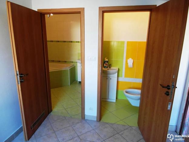 Prodej činžovního domu, Velká Bystřice, 8. května, 500 m2