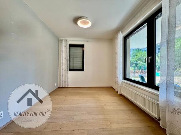 Prodej bytu 3+kk, Praha - Dolní Chabry, U Traktorky, 84 m2