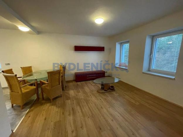 Pronájem bytu 2+1, Větřní, U Lípy, 45 m2