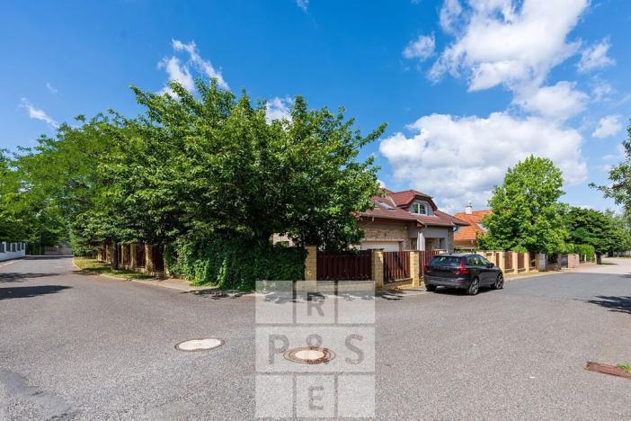 Prodej rodinného domu, Průhonice, Pod Valem II., 243 m2