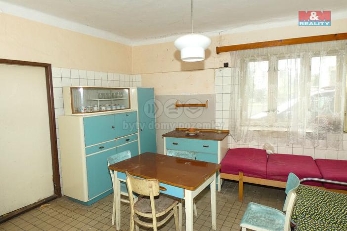 Prodej rodinného domu, Velim, náměstí Obránců míru, 132 m2