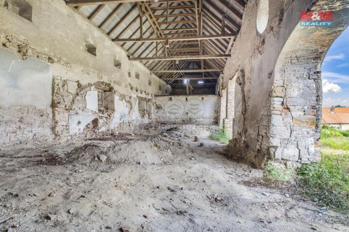 Prodej historického objektu, Zvoleněves, 5000 m2