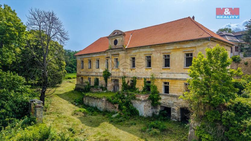 Prodej komerčního pozemku, Zvoleněves, 18484 m2