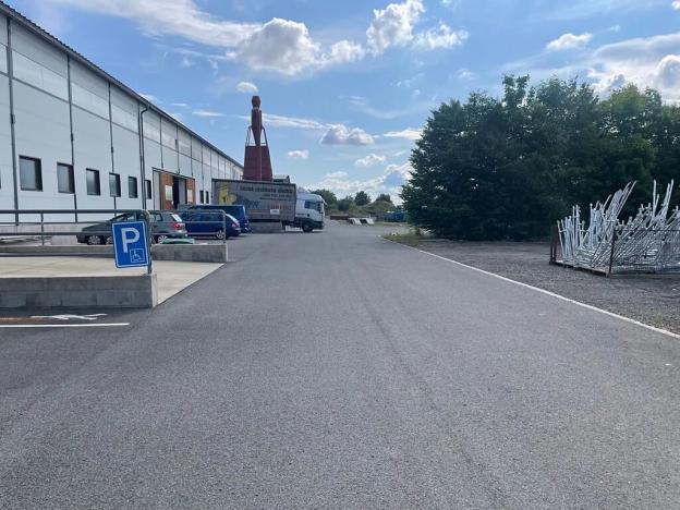 Pronájem výrobních prostor, Tachlovice, Karlštejnská, 28800 m2