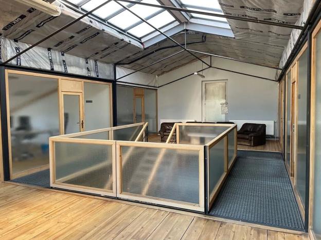 Pronájem výrobních prostor, Tachlovice, Karlštejnská, 28800 m2