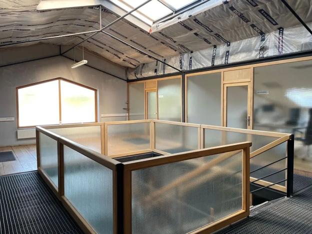 Pronájem výrobních prostor, Tachlovice, Karlštejnská, 28800 m2