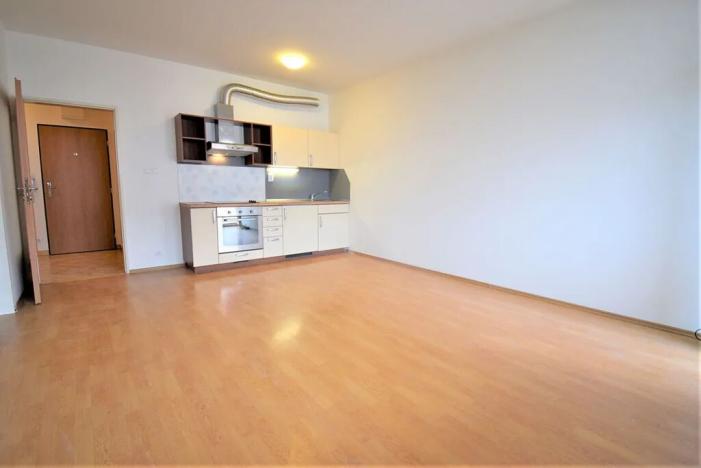Prodej bytu 2+kk, Praha - Vysočany, Poděbradská, 65 m2