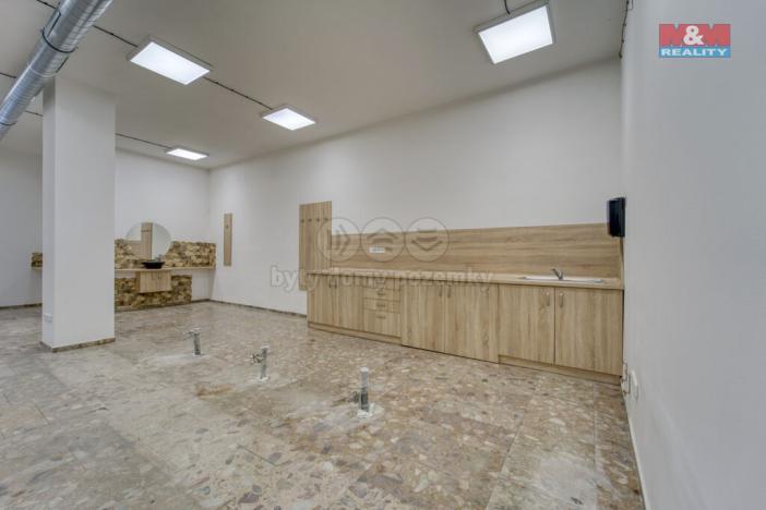 Pronájem obchodního prostoru, Plzeň - Bolevec, Sokolovská, 310 m2