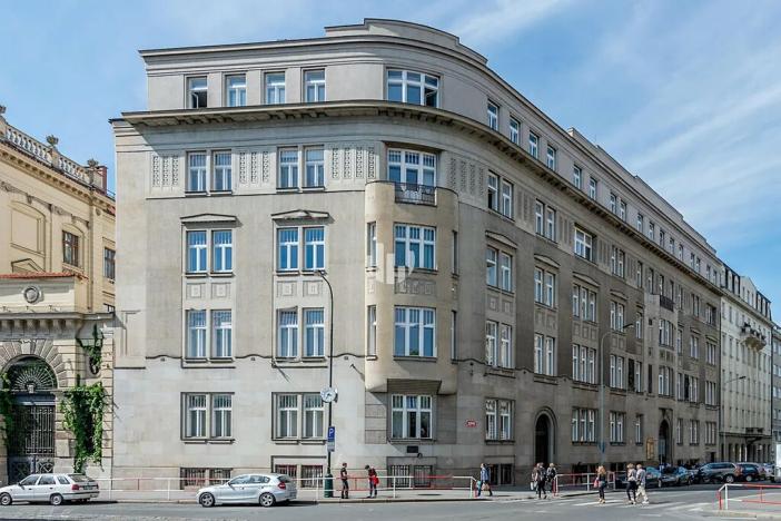 Pronájem kanceláře, Praha - Nové Město, Opletalova, 362 m2