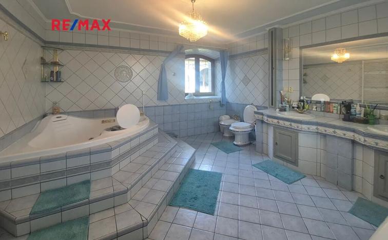 Prodej rodinného domu, Janůvky, 457 m2