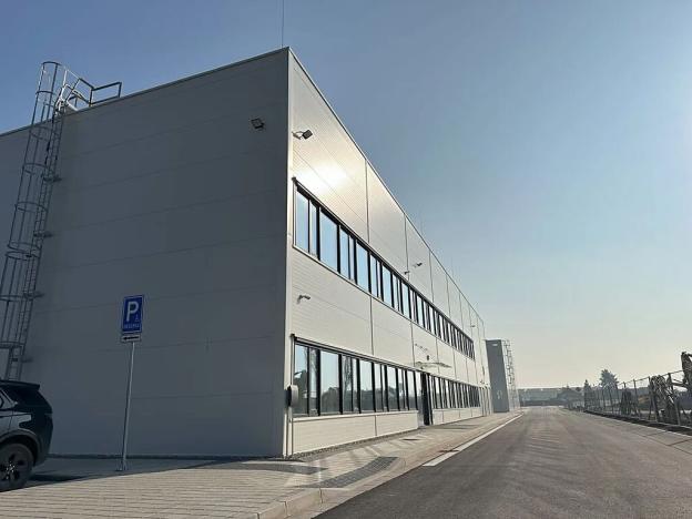 Pronájem skladu, Ostrava, Krmelínská, 2500 m2