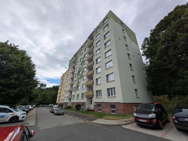 Pronájem bytu 1+kk, Kadaň, Na Podlesí, 21 m2