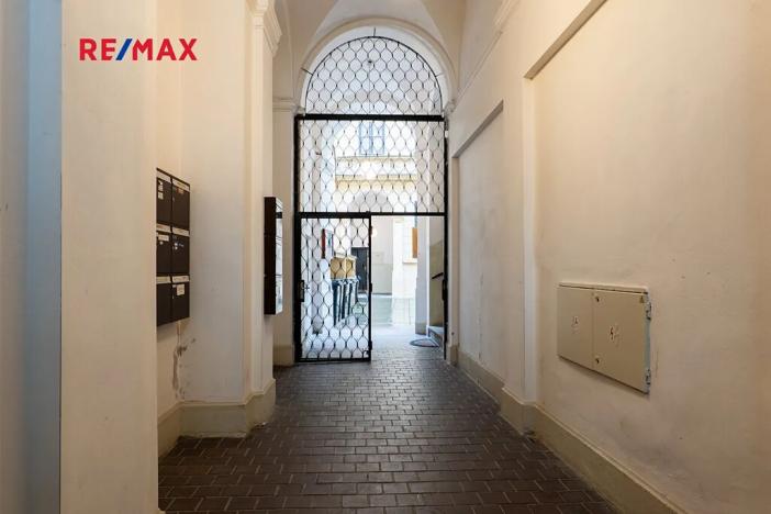 Prodej bytu 1+kk, Praha - Staré Město, Hradební, 42 m2