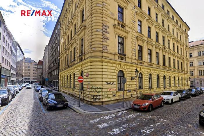 Prodej bytu 1+kk, Praha - Staré Město, Hradební, 42 m2