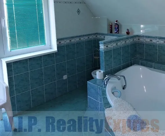 Prodej vily, Popovičky, 340 m2