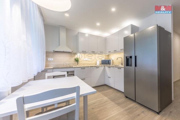 Prodej bytu 3+kk, Praha - Prosek, Veltruská, 54 m2