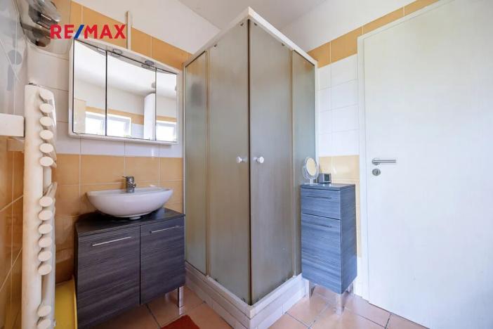 Prodej chaty, Káraný, 50 m2