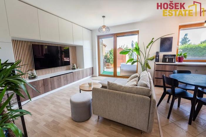 Prodej bytu 3+kk, Holubice, 74 m2