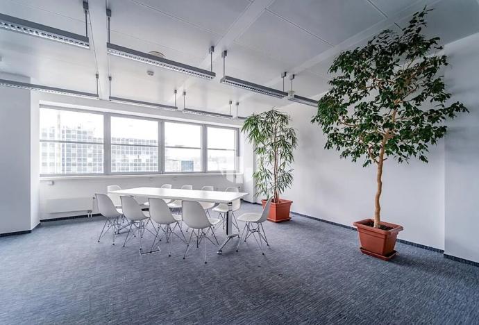 Pronájem kanceláře, Praha - Karlín, Ke Štvanici, 1231 m2