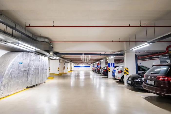 Pronájem kanceláře, Praha - Karlín, Ke Štvanici, 1231 m2