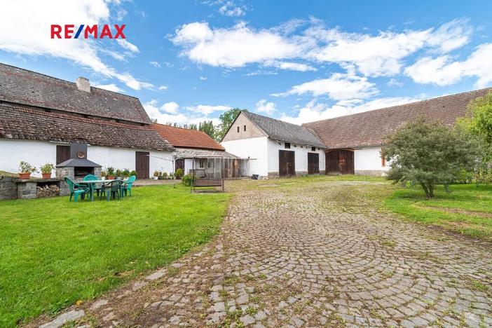 Prodej rodinného domu, Kozárovice, 174 m2