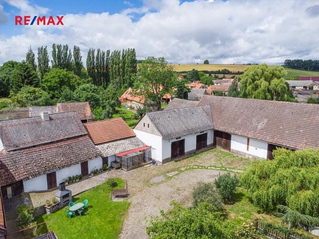 Prodej rodinného domu, Kozárovice, 174 m2