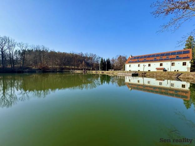 Prodej pozemku pro bydlení, Morašice, 3579 m2