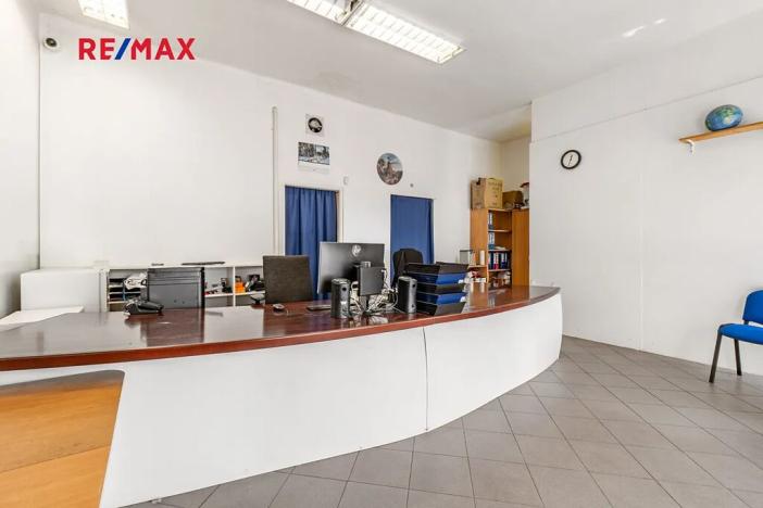 Prodej obchodního prostoru, Praha - Vysočany, Novovysočanská, 45 m2