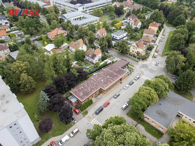 Prodej obchodního prostoru, Čelákovice, Rumunská, 794 m2