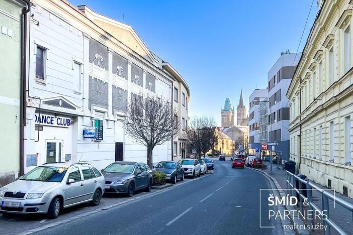 Prodej komerční nemovitosti, Kolín, Kmochova, 560 m2