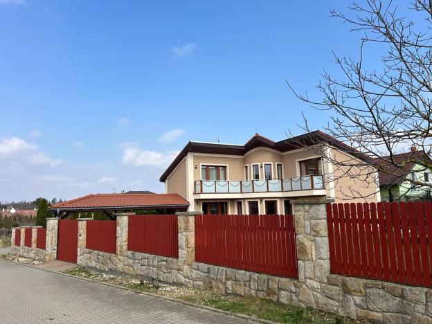 Prodej rodinného domu, Babice, 168 m2