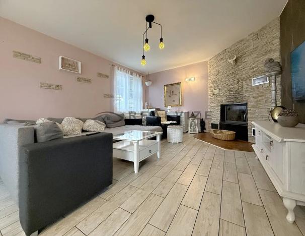 Prodej rodinného domu, Strážkovice, 200 m2