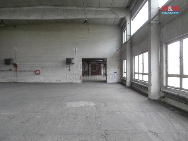 Pronájem skladu, Červený Kostelec, 1600 m2