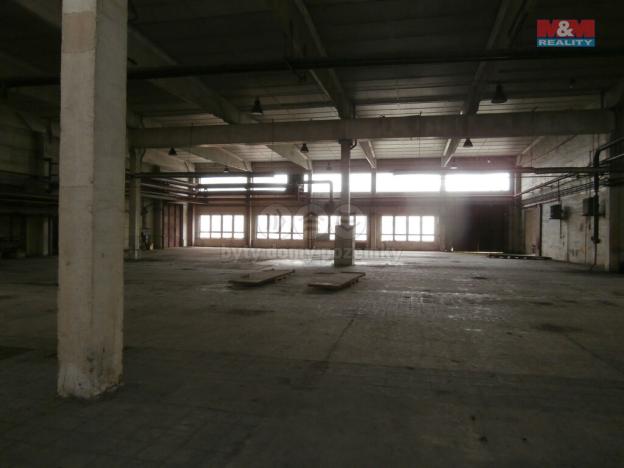 Pronájem skladu, Červený Kostelec, 1600 m2