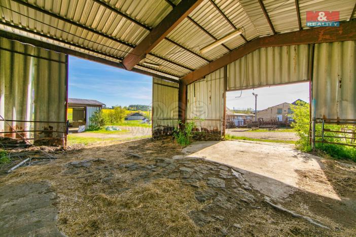 Prodej zemědělského objektu, Černovice, 4026 m2