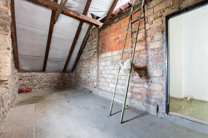 Prodej rodinného domu, Podolanka, 147 m2