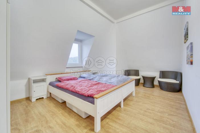 Prodej bytu 3+1, Cheb, Kachní kámen, 118 m2