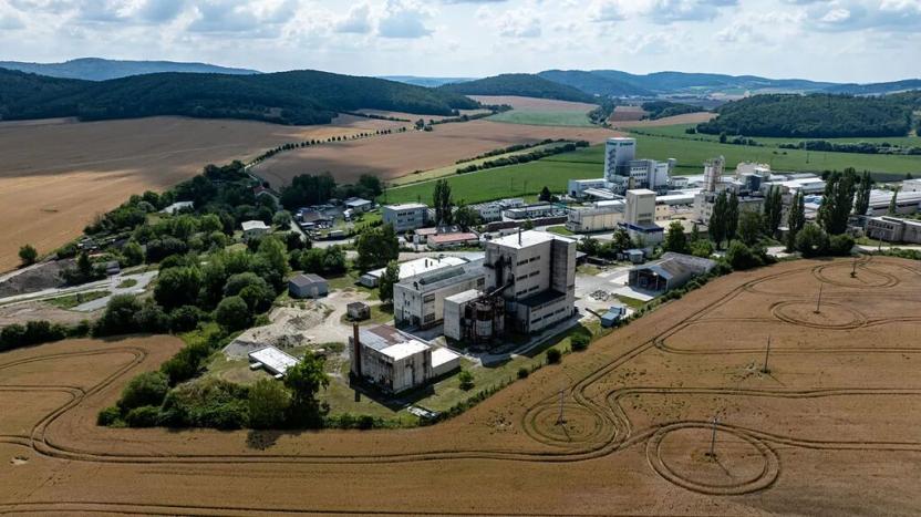 Prodej výrobních prostor, Čebín, 3507 m2