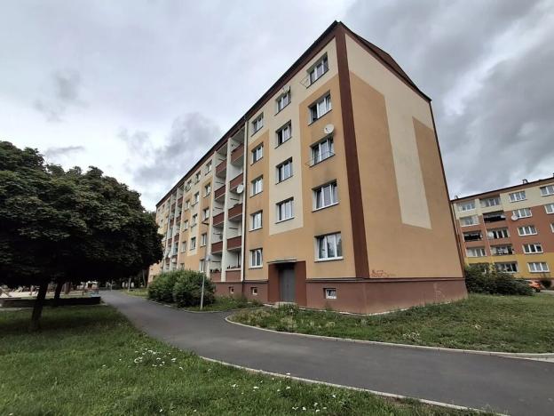 Prodej bytu 2+1, Cheb, V Zahradách, 51 m2