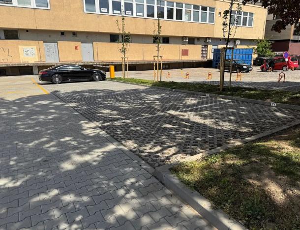 Pronájem garážového stání, Pardubice, 17. listopadu, 10 m2