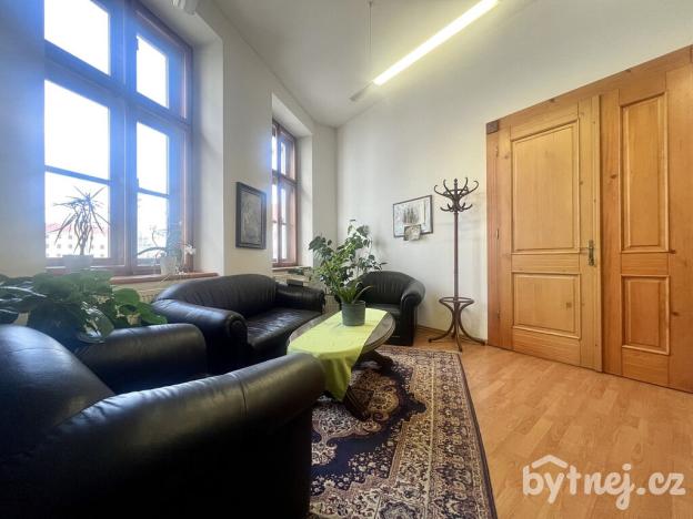 Pronájem kanceláře, Olomouc, Horní náměstí, 142 m2